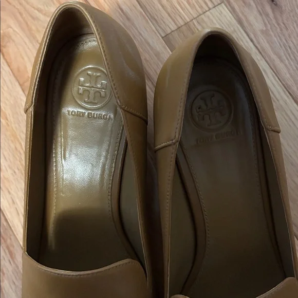 TORY BURCH WOMENS JESSA 55MM PUMP LOAFER HEEL CALF LEATHER 9 DEEP VICUNA CAMEL - Picture 6 of 8